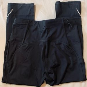 All in Motion - High Rise - Cropped Workout Leggings